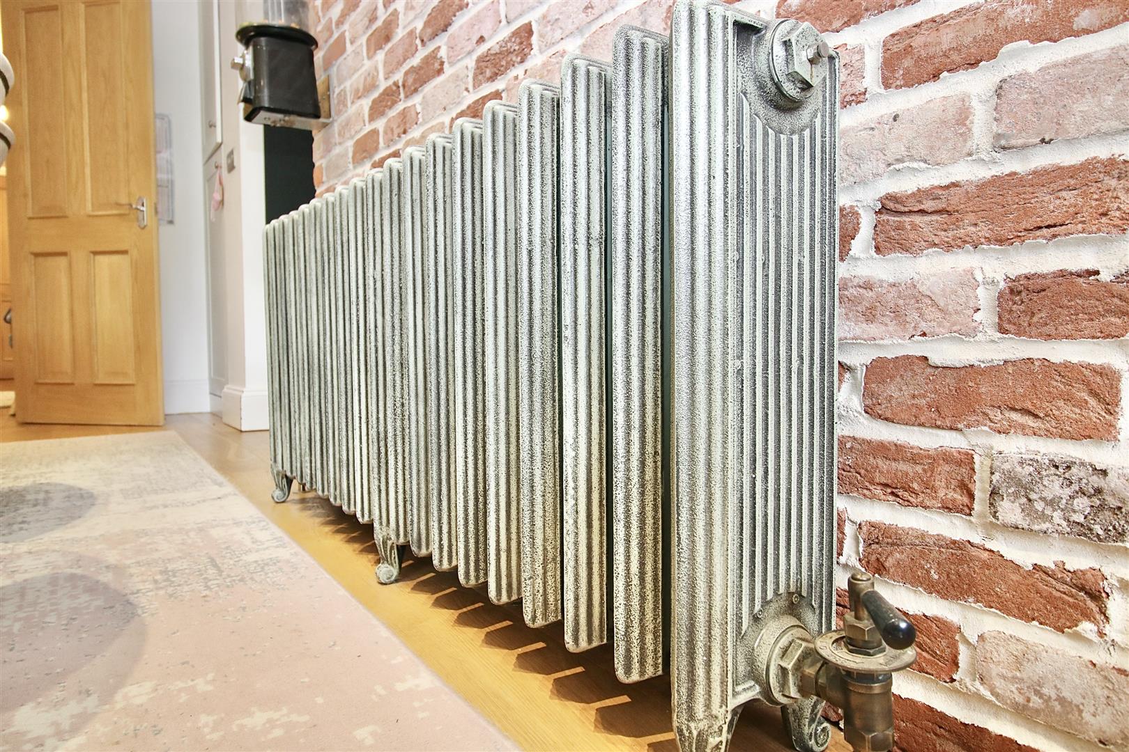 IYCL3x4 V0SOZrKAg0fXcA.jpg