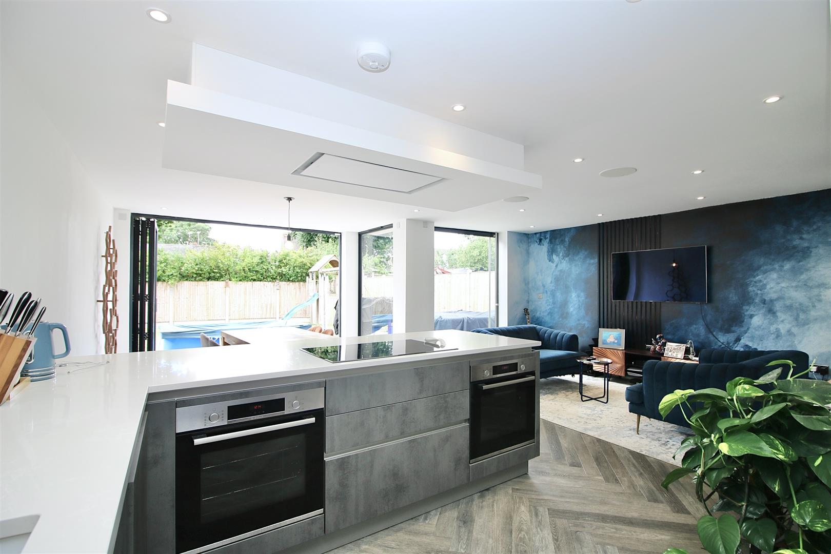 IG oGRSWPkKsAAk rHFNw.jpg