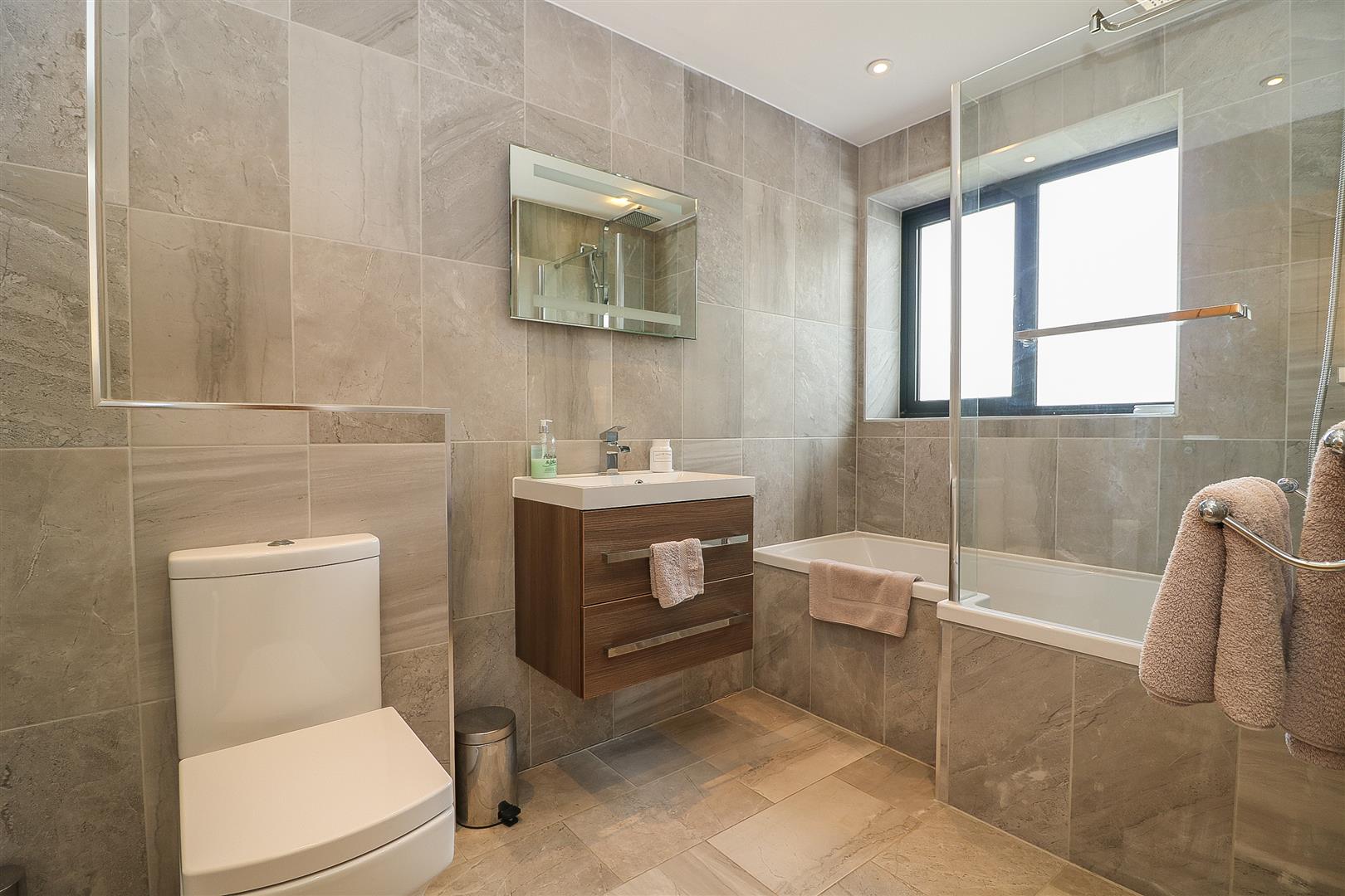 sdtOj QlqkOpvDL56YrD4A.jpg