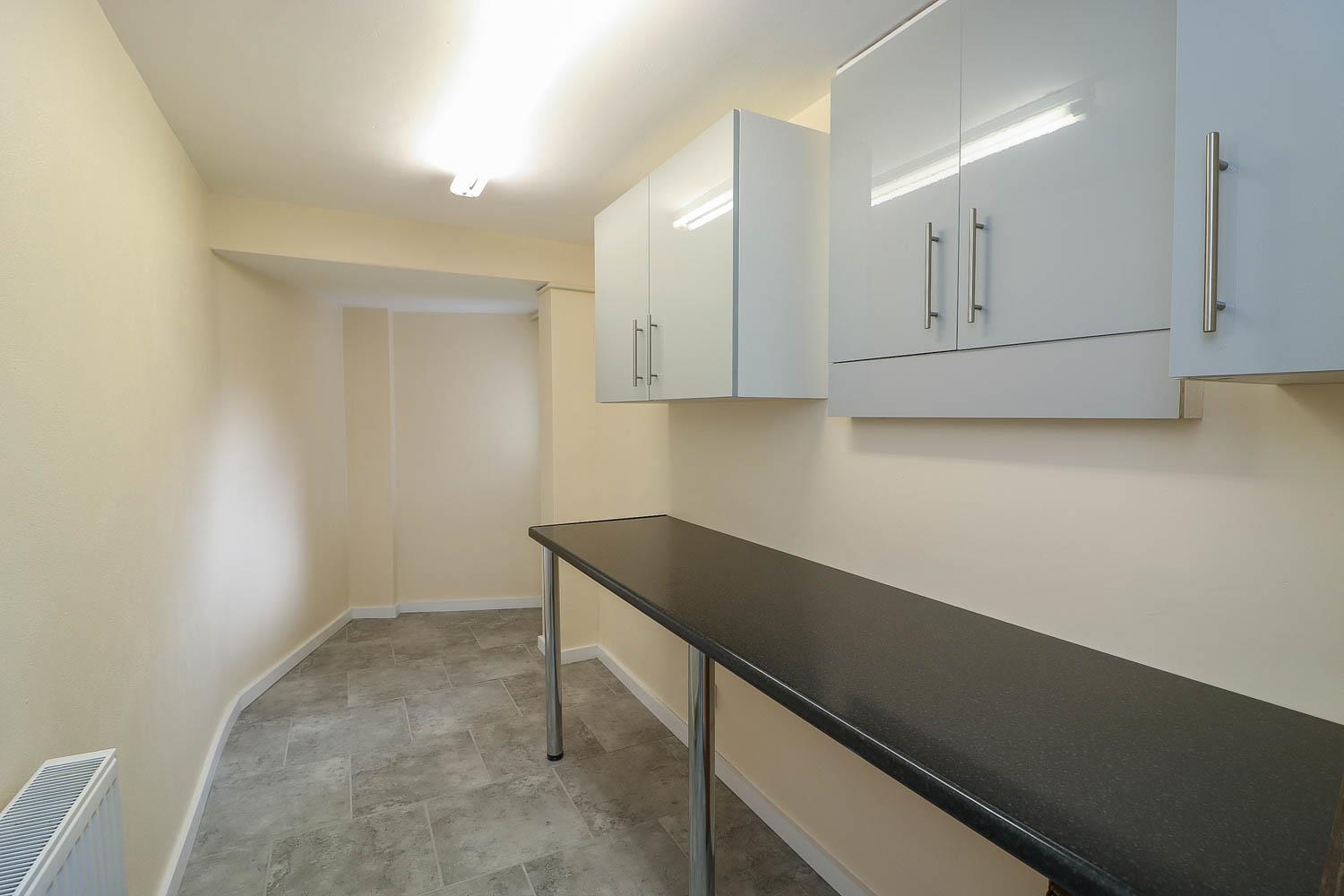 9UZ sGc4A0uLMbO qK0PAw.jpg