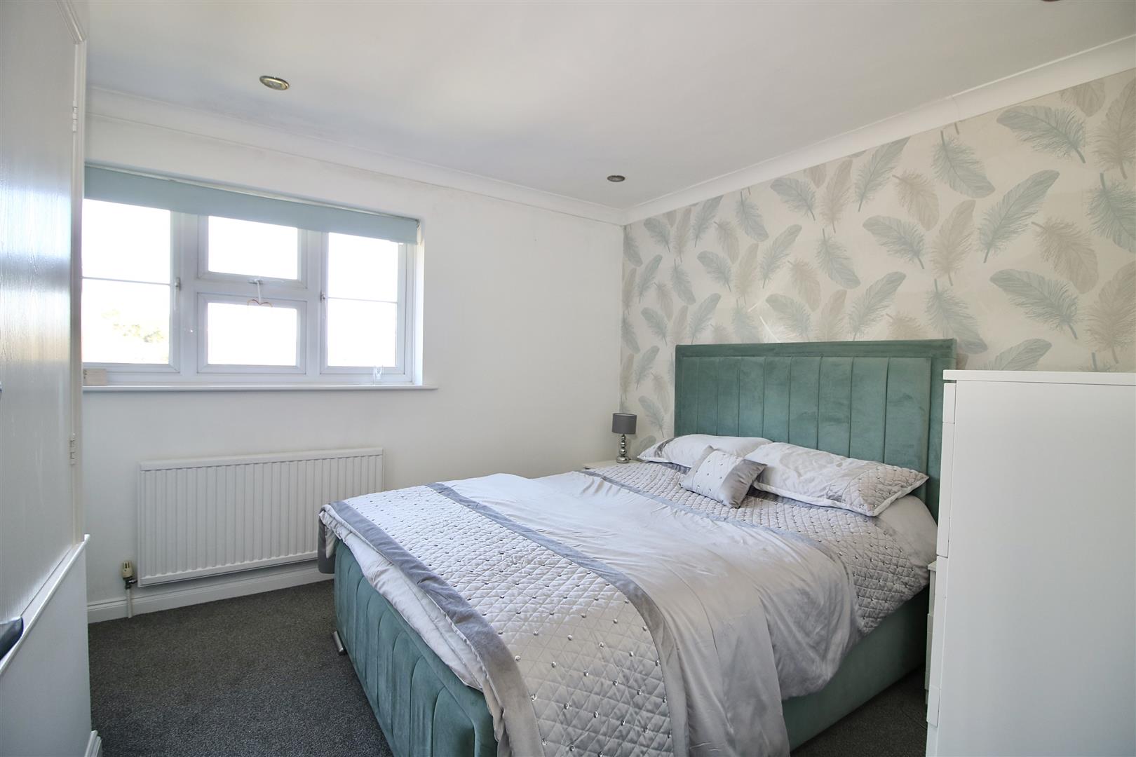 -vOrdUdSOEGzzWnDk3xrYQ.jpg vOrdUdSOEGzzWnDk3xrYQ.jpg