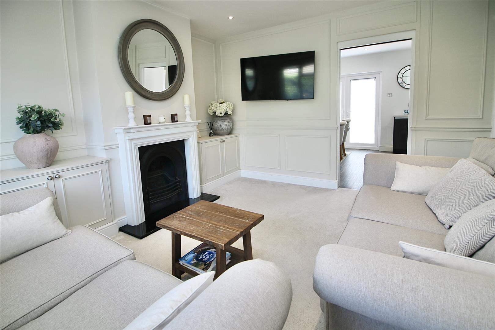 WwZBEuFeZEq xuuo2hho0g.jpg