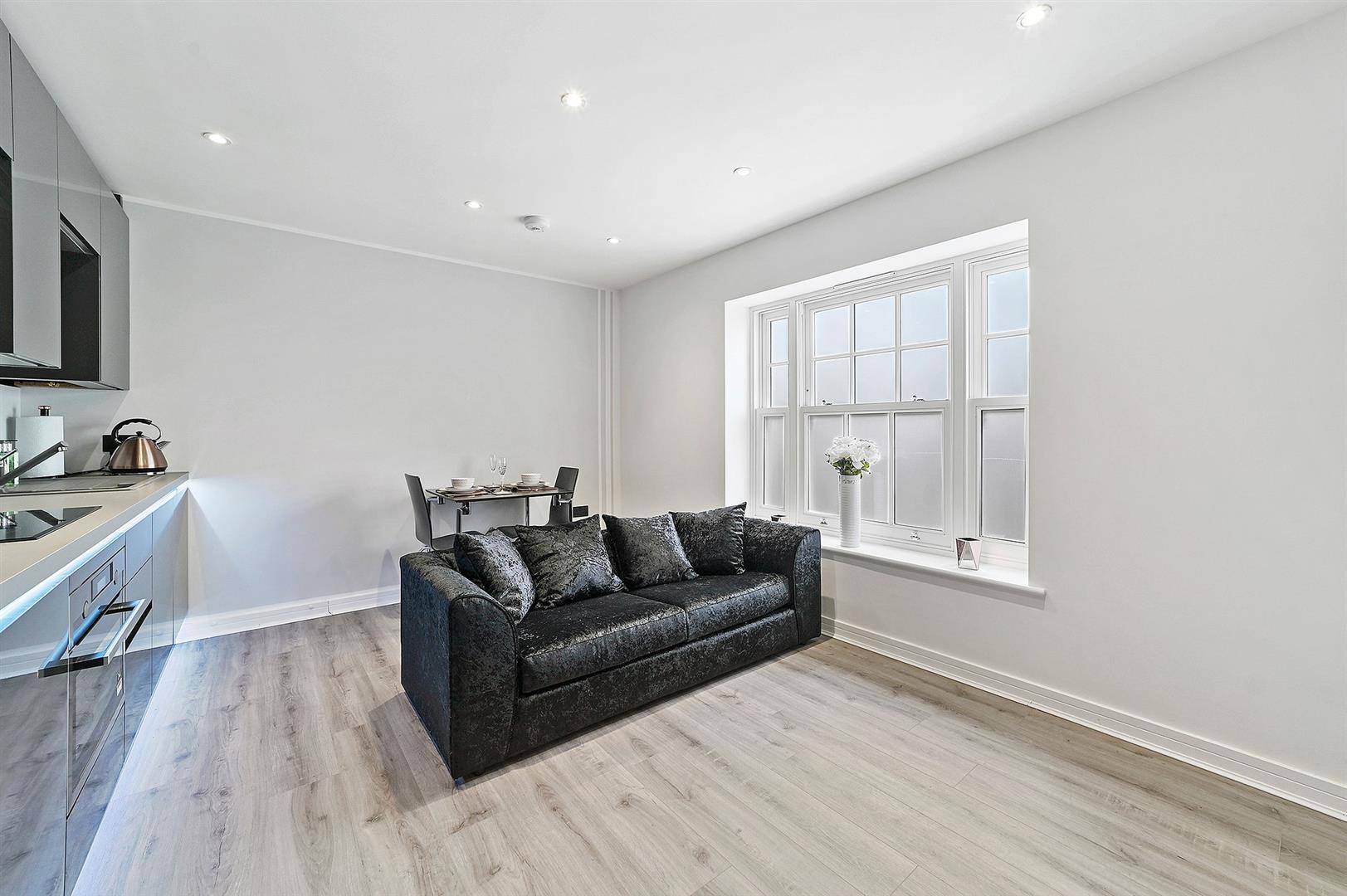 dImQuevaN06dCpMVrzivvw.jpg dImQuevaN06dCpMVrzivvw.jpg