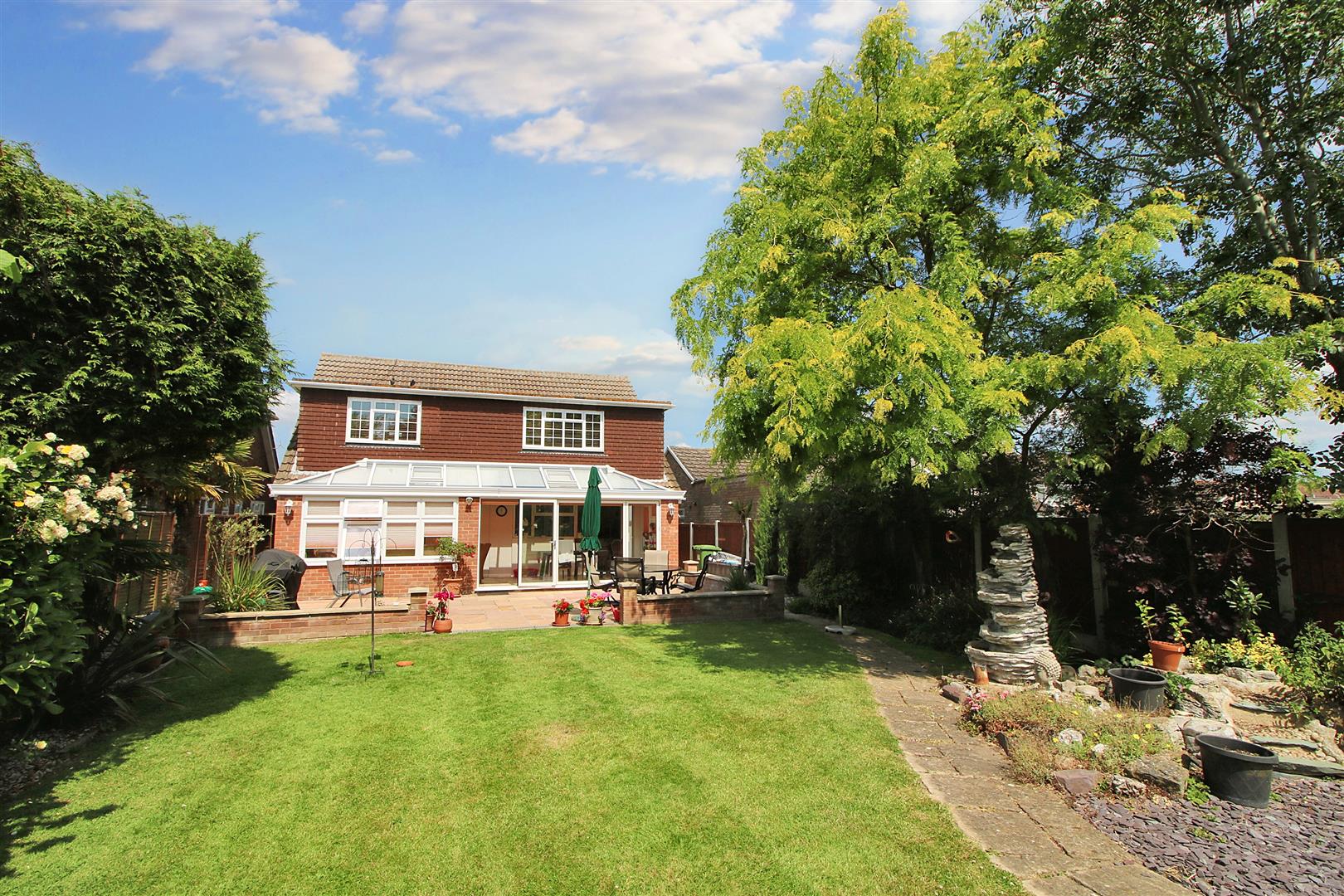 Z kuQEvl10mXg8B7GJshBA.jpg