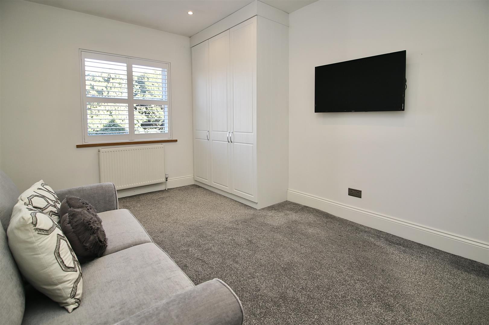 e 7bHTThj0uxiK3XVKr2xg.jpg