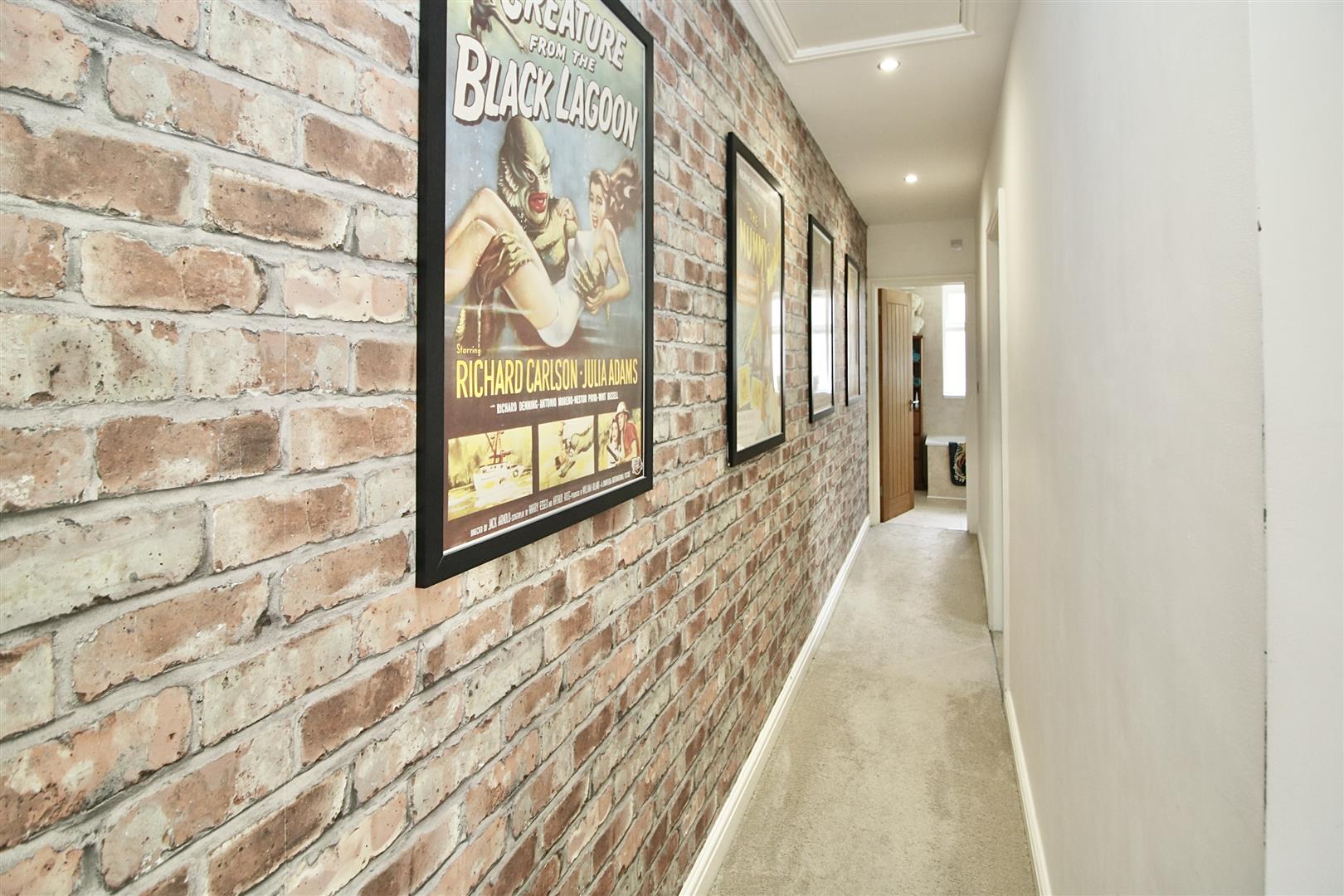 NxLp s78iEW1ROTcX6VNCw.jpg