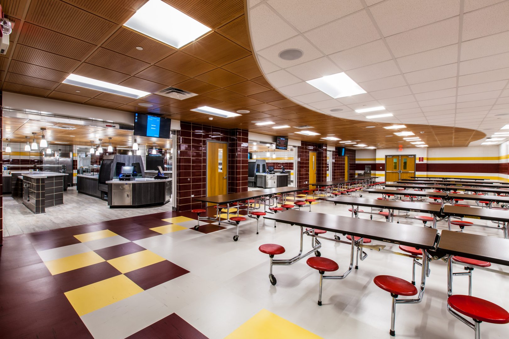 Descobrir 88+ imagem cafeteria high school - Abzlocal.mx