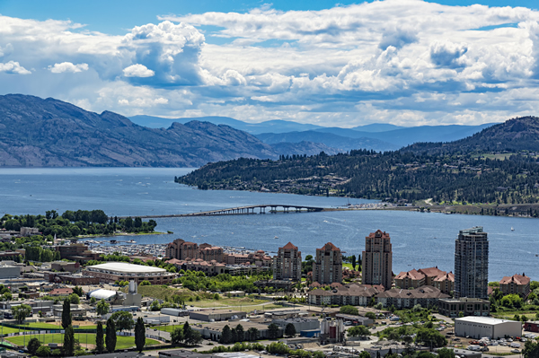 ～バンクーバー郊外～　3. Kelowna/ / ケロウナ