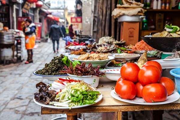 1. その国(都市)の食べ物を満喫