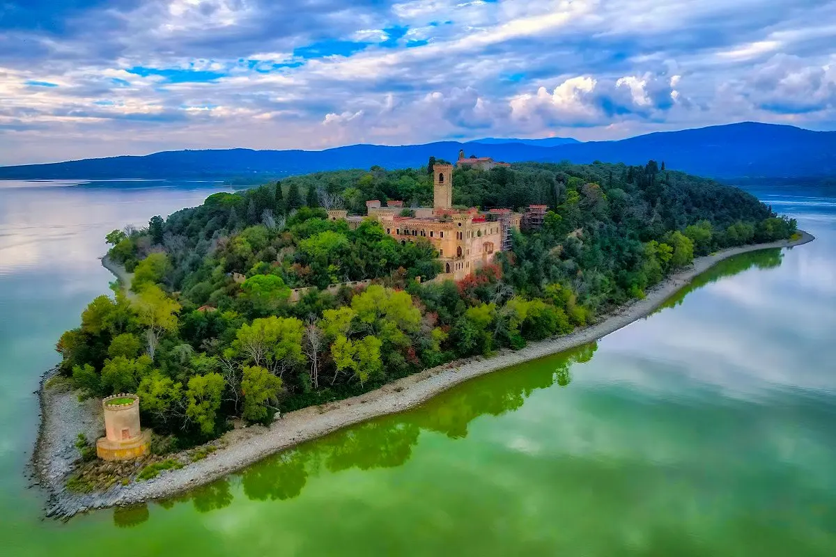 Practical Tips for Summer Lake Visits - 15 Best Italian Lakes for Summer