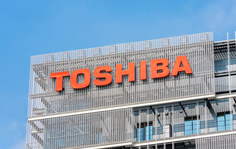 Toshiba Eyes Comeback with Lightweight Film-Based Perovskite Solar Cell