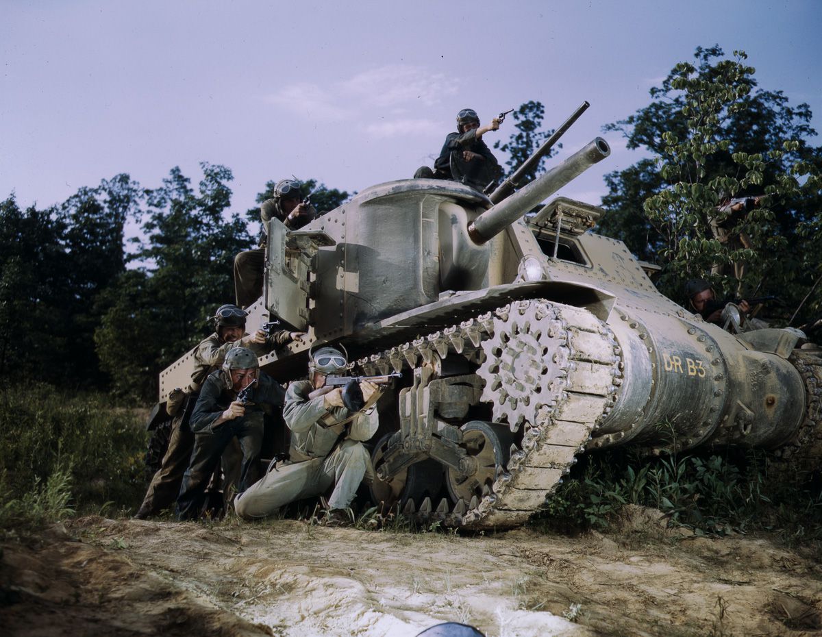 Barevné fotografie z cvičení ve Fort Knox z roku 1942