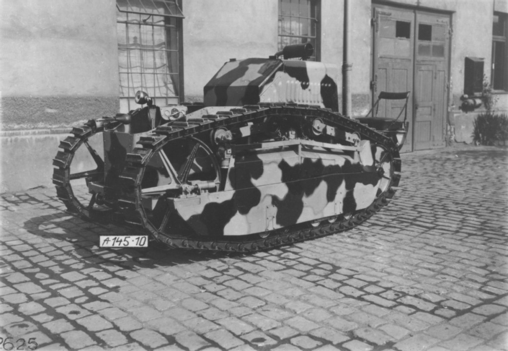 Praga MT – Malý traktor a malý tank