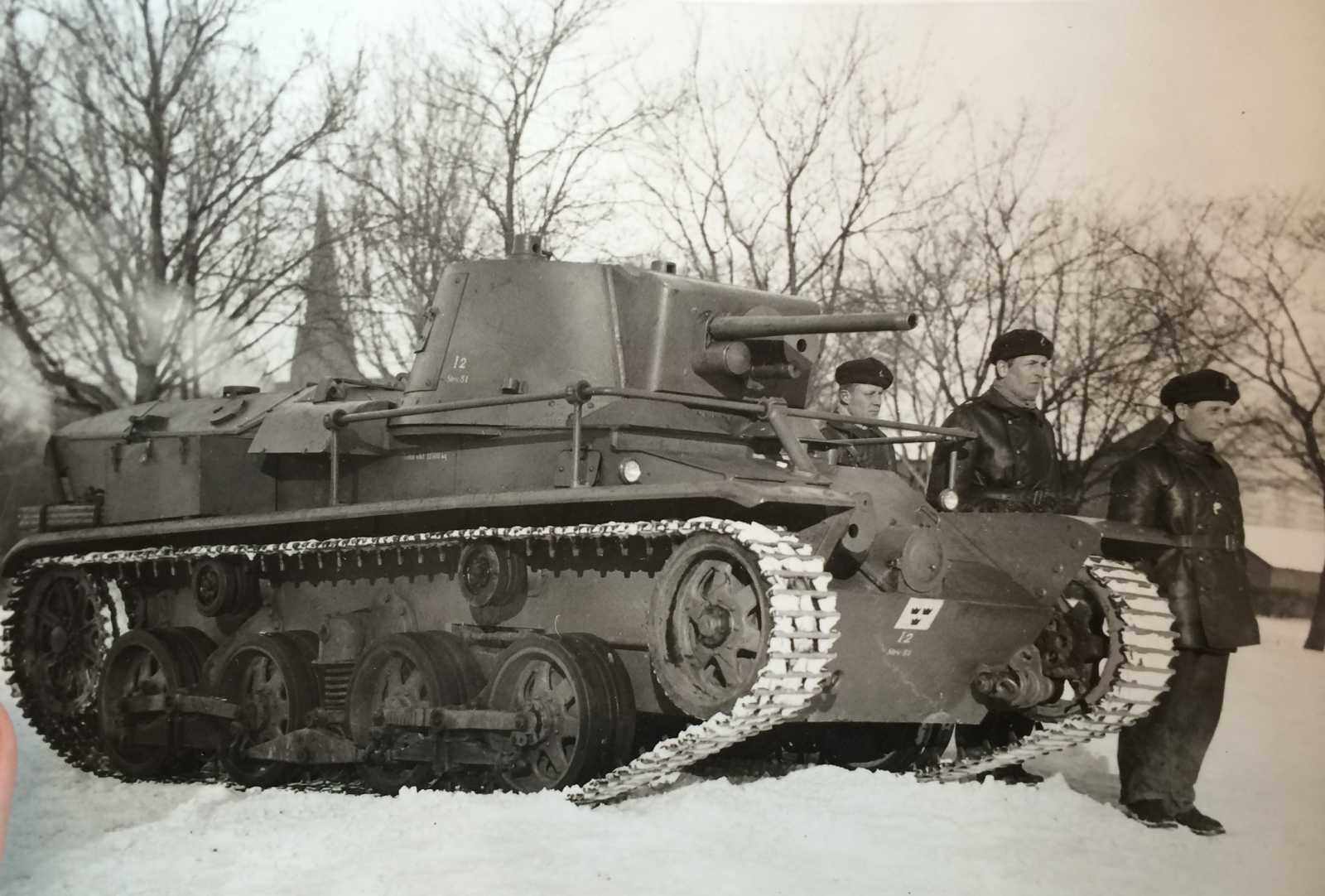 Švédska vetva ľahkých/stredných tankov