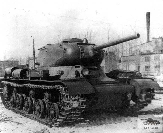 Bližší pohľad na KV-13