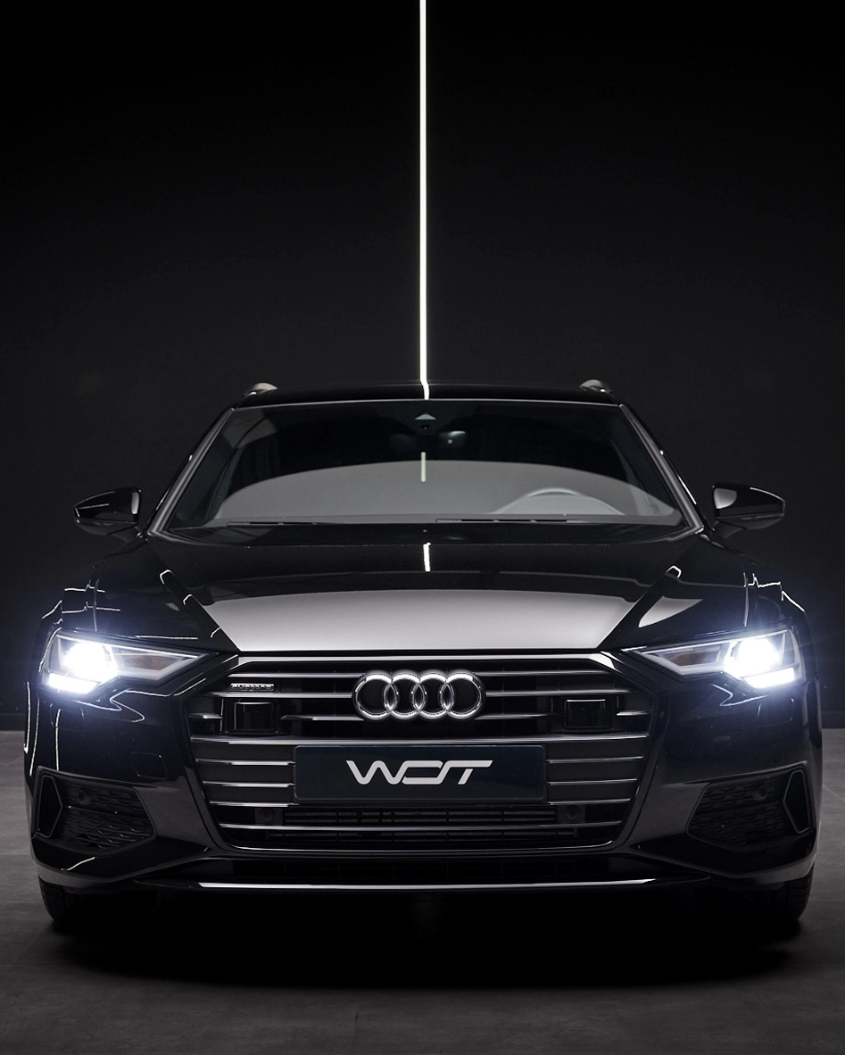 Picture of Audi front view headlights