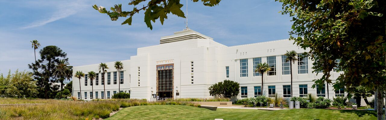Santa Monica City Hall - Photo 1