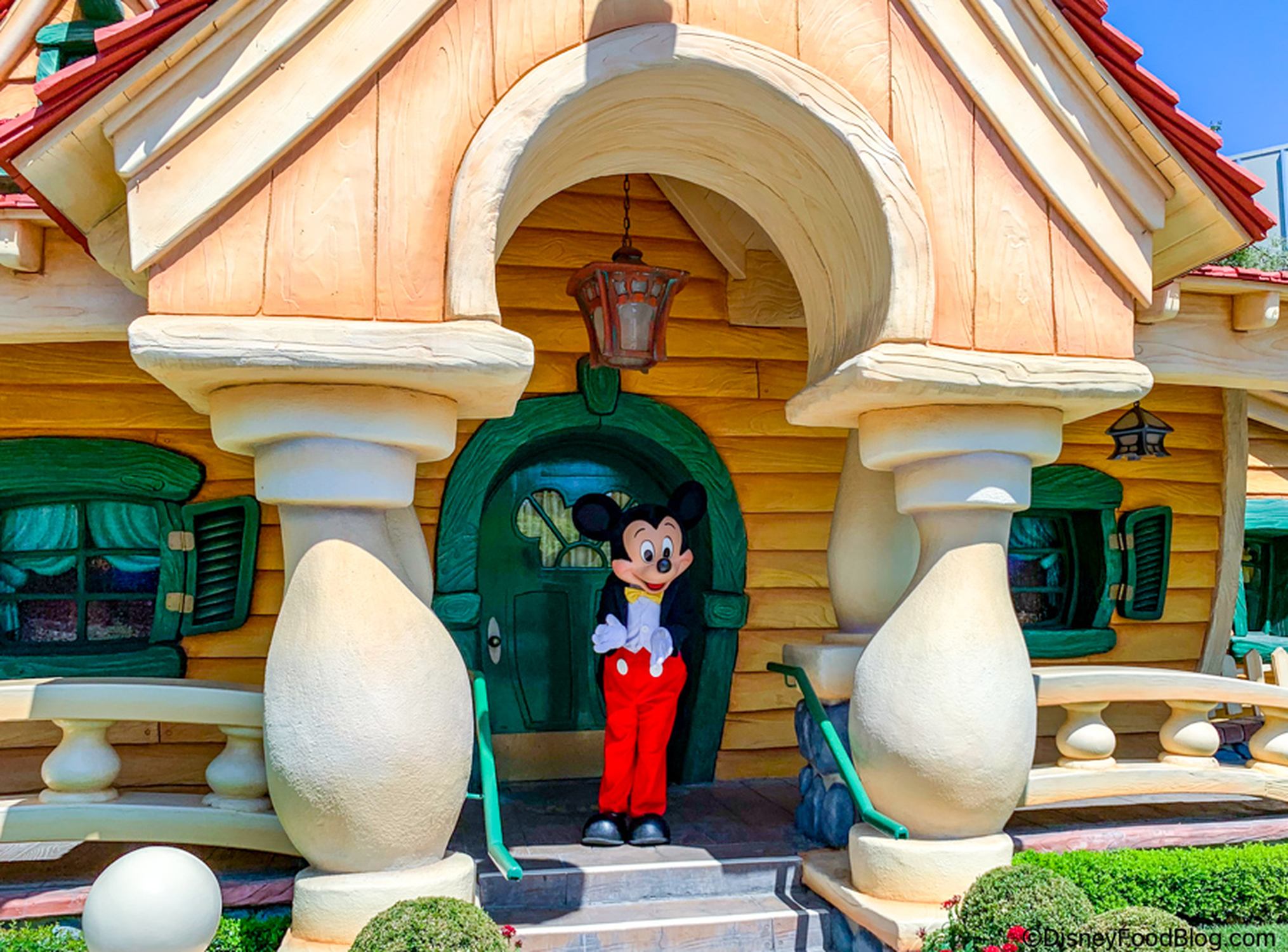 Mickey's House - Photo 1