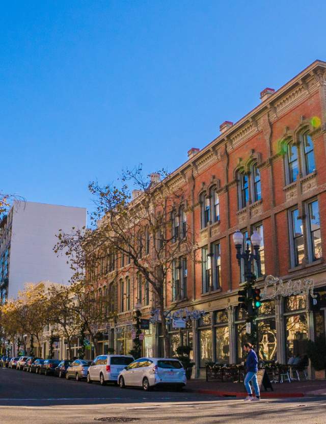 Old Oakland Historic District - Photo 1