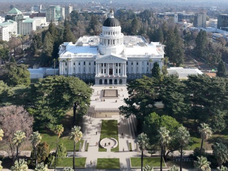 California State Capitol - Photo 1