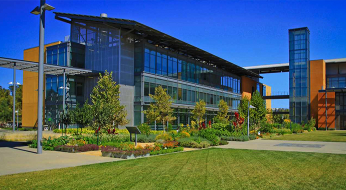 University of California Davis - Photo 1