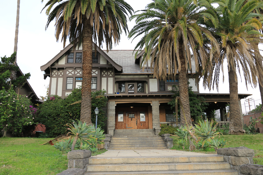 Alvarado Terrace Historic District - Photo 1