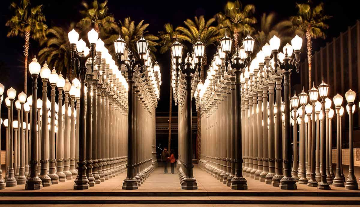 Urban Light - Photo 1