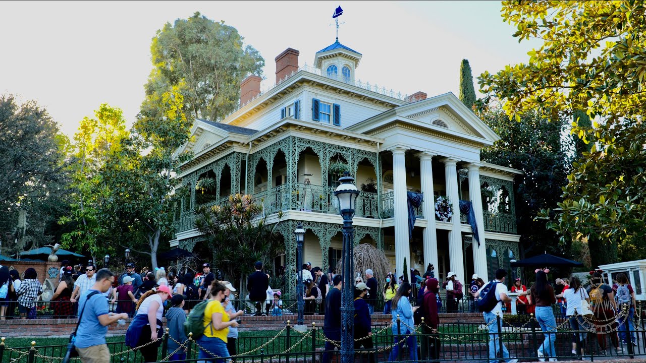 The Haunted Mansion - Photo 1