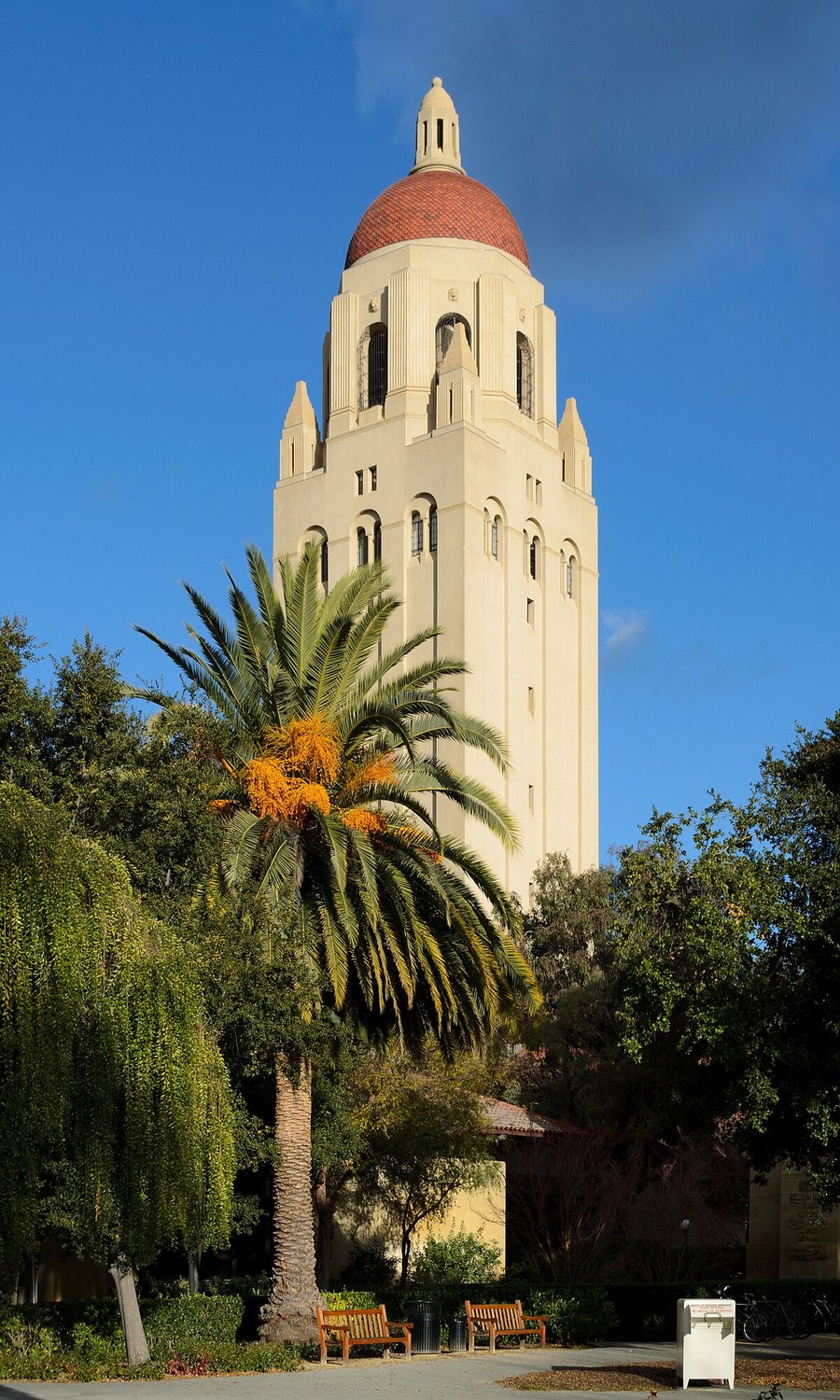 Hoover Tower - Photo 1