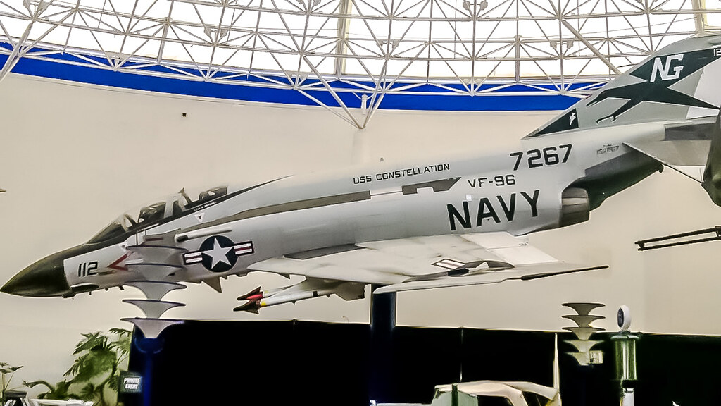 McDonnell Douglas F-4 Phantom II - Photo 1