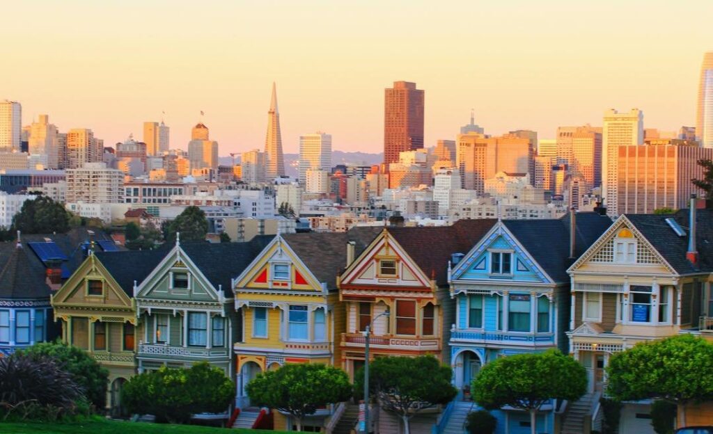Painted Ladies - Photo 1