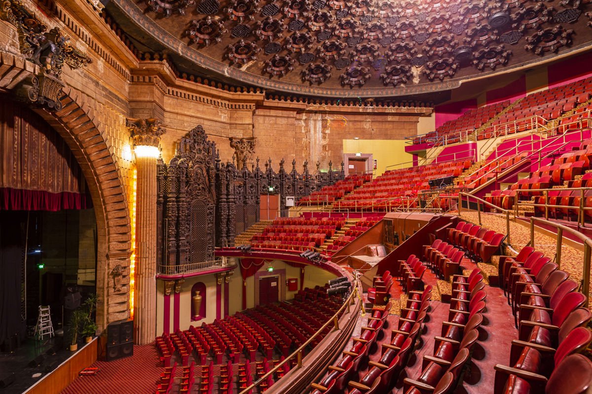 Grauman's Million Dollar Theatre - Photo 1