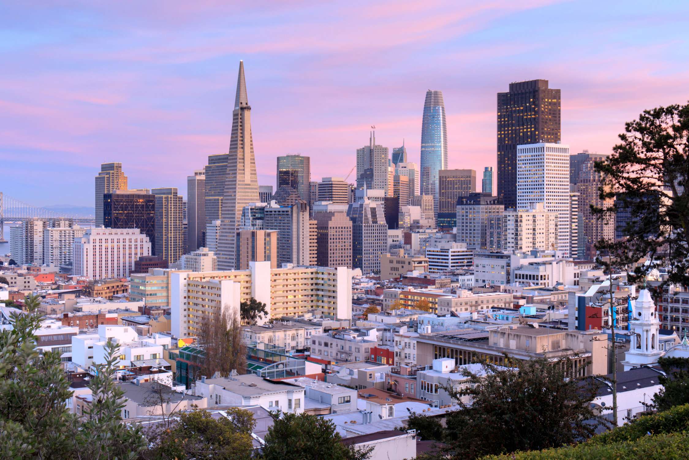 Skyline - Photo 1