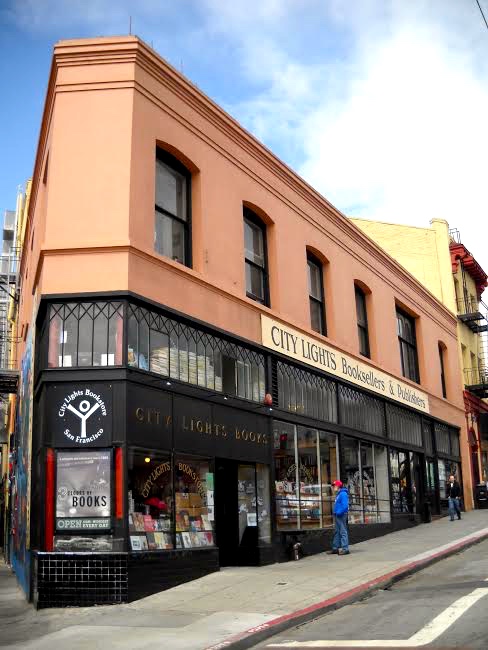 City Lights Booksellers - Photo 1