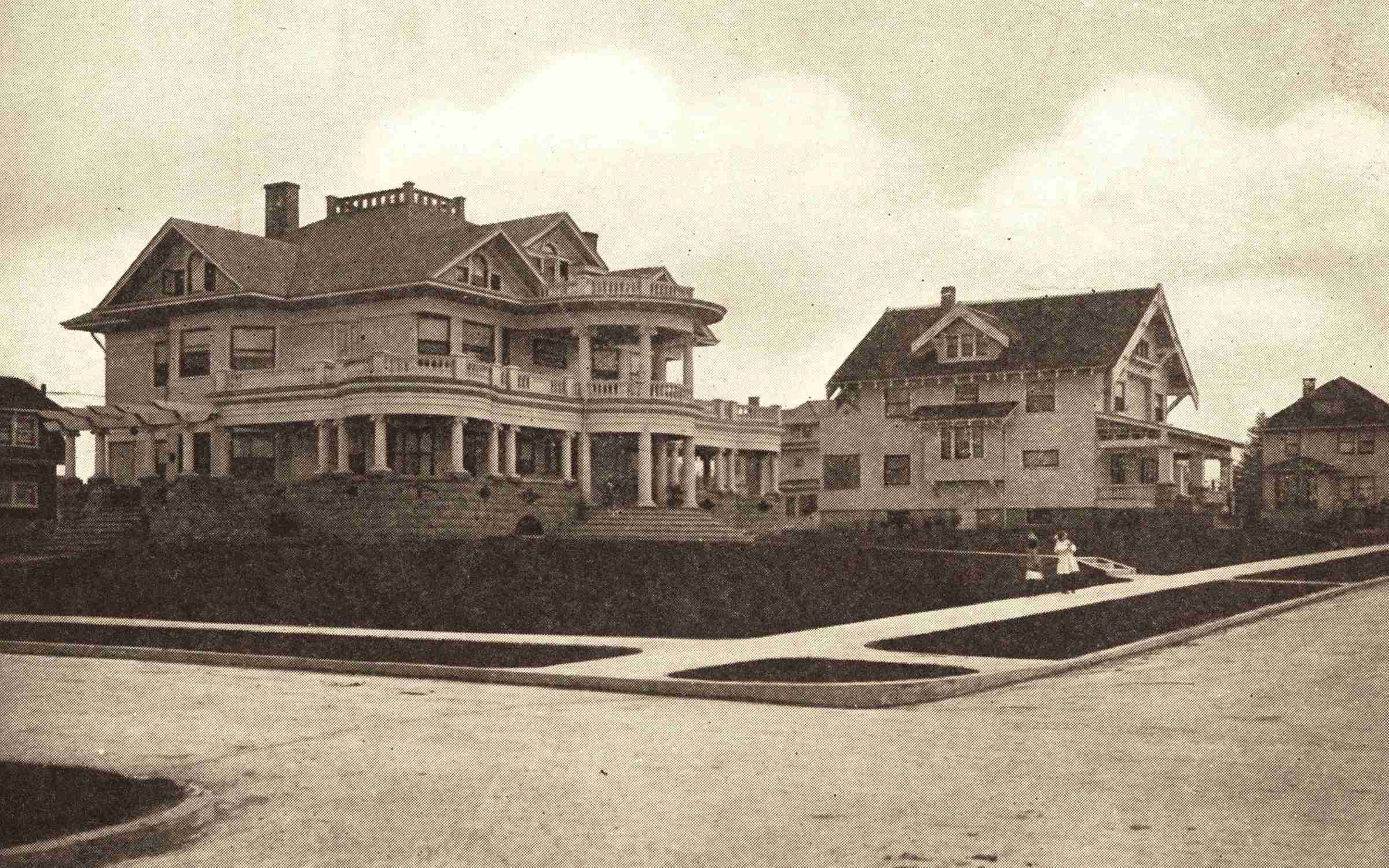 Irvington Historic District - Photo 1