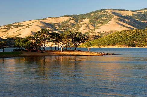 Emigrant Lake - Photo 1
