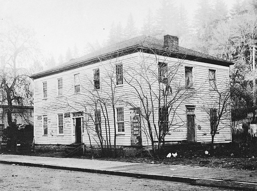 McLoughlin House - Photo 1