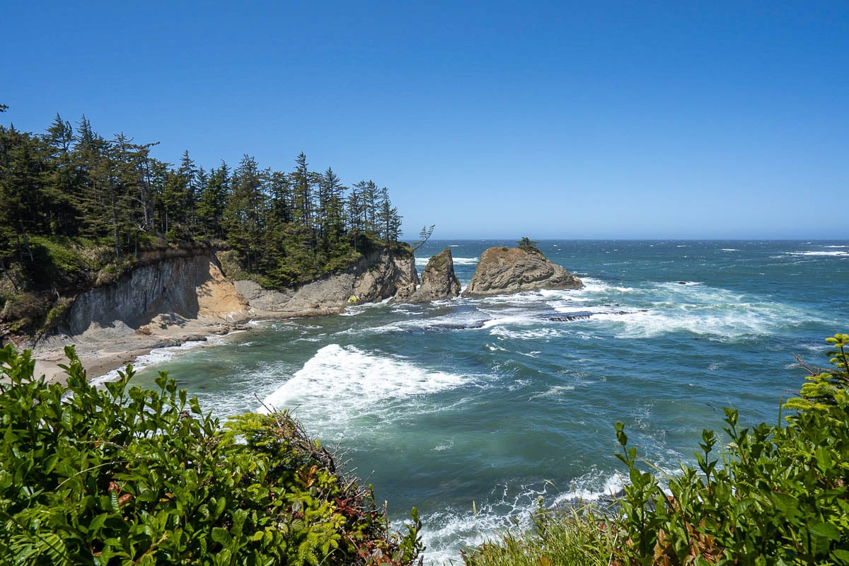 Coos Bay - Photo 1
