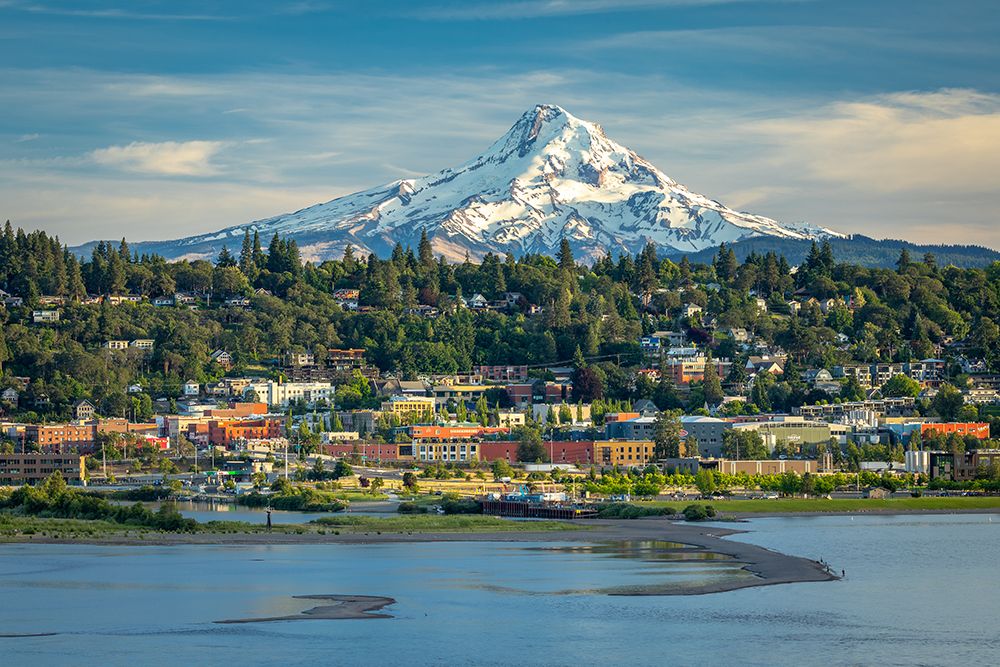 Hood River - Photo 1