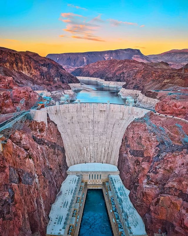 Hoover Dam - Photo 1