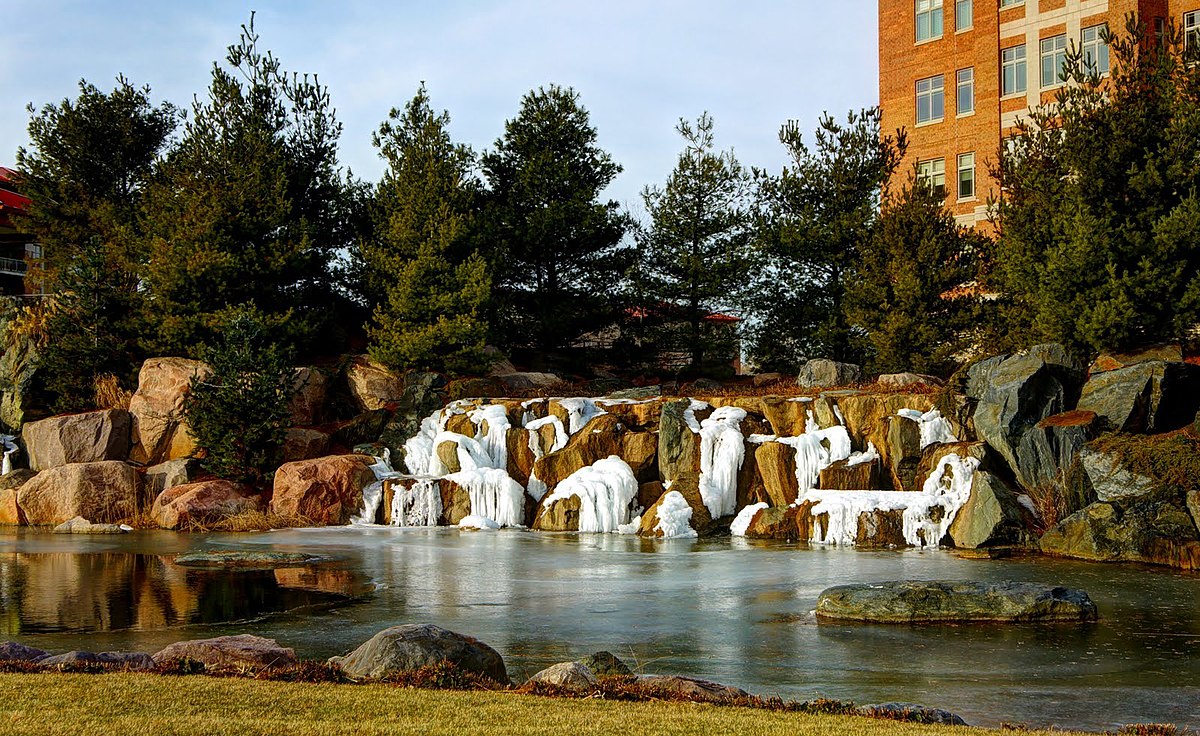 Wheeling - Photo 1