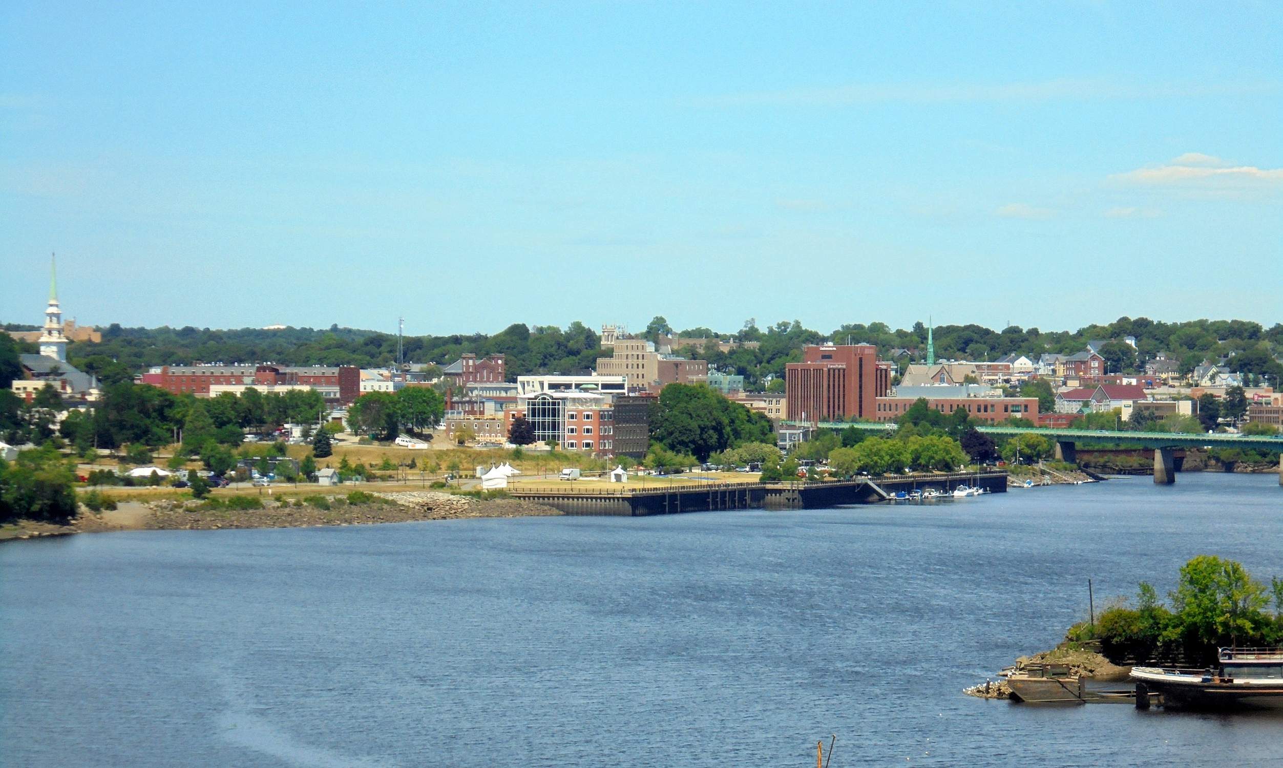 Bangor - Photo 1