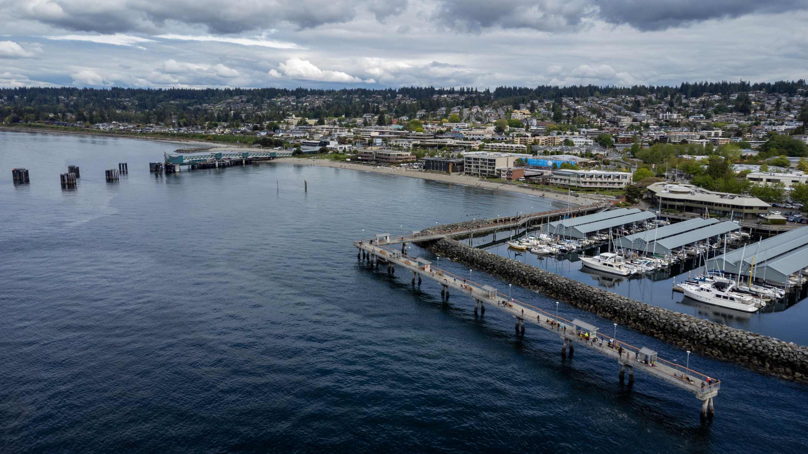 Edmonds - Photo 1
