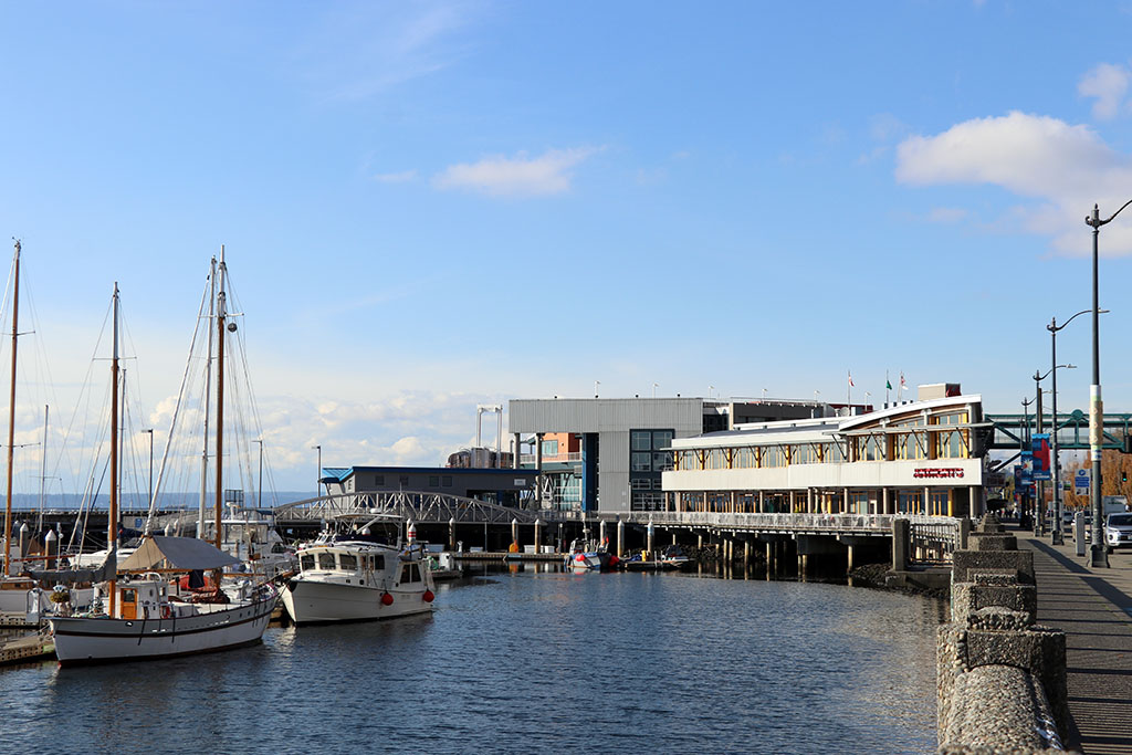 Bell Street Marina - Photo 1