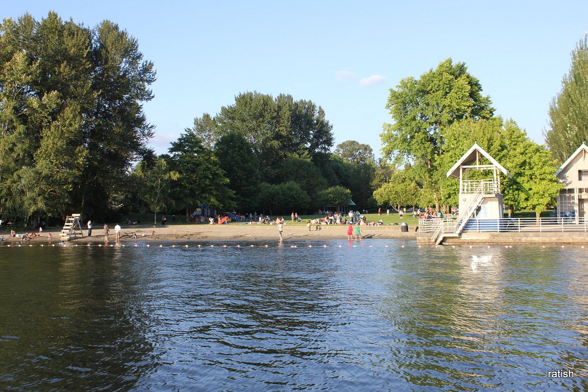 Newcastle Beach Park - Photo 1
