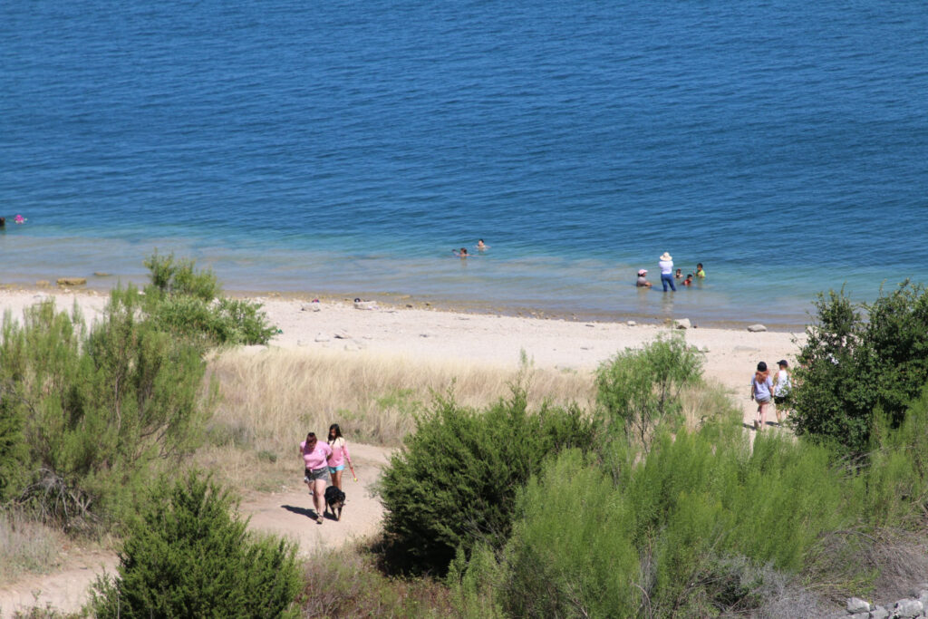 Overlook Park - Photo 1