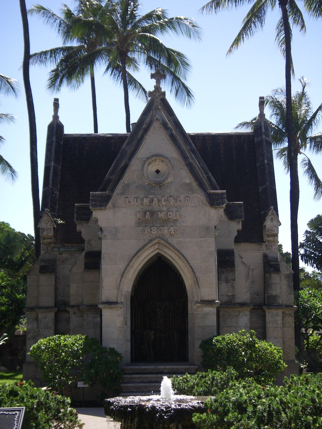 Lunalilo Mausoleum - Photo 1