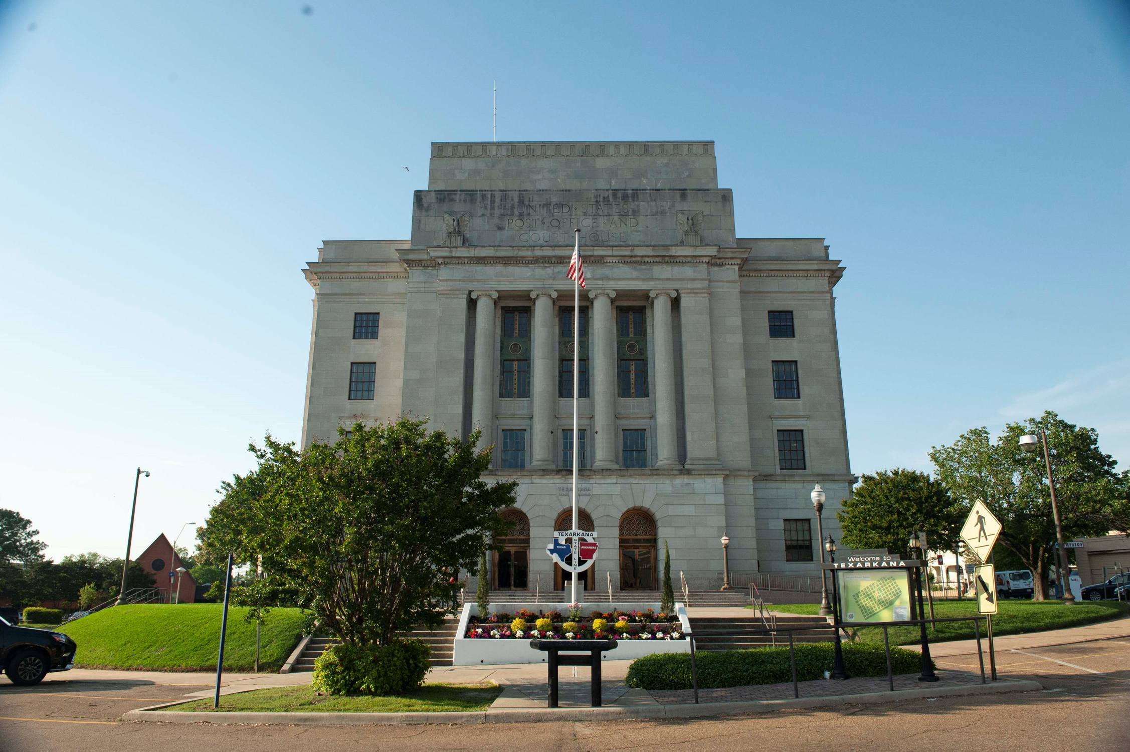 Texarkana - Photo 1
