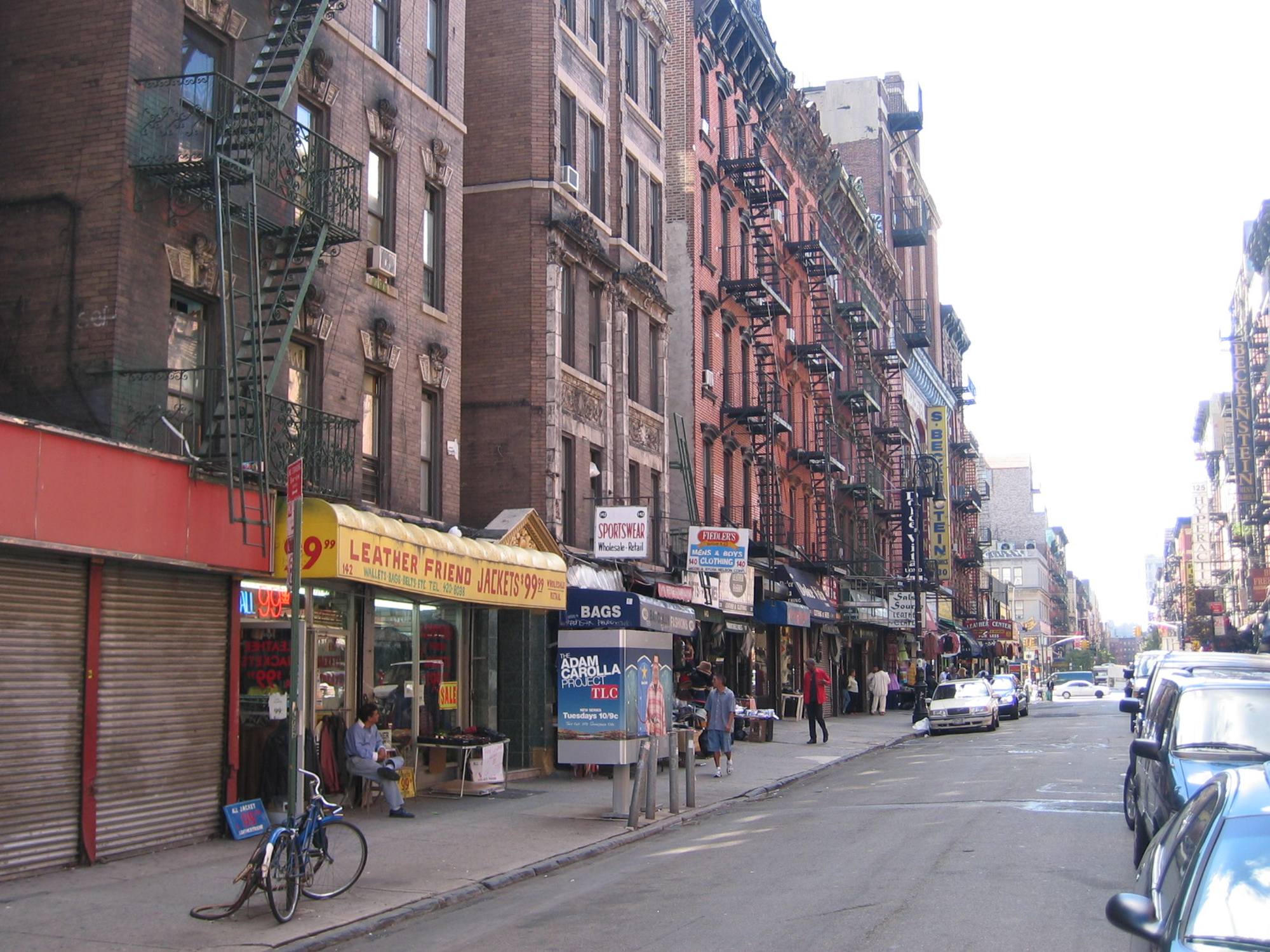Lower East Side - Photo 1