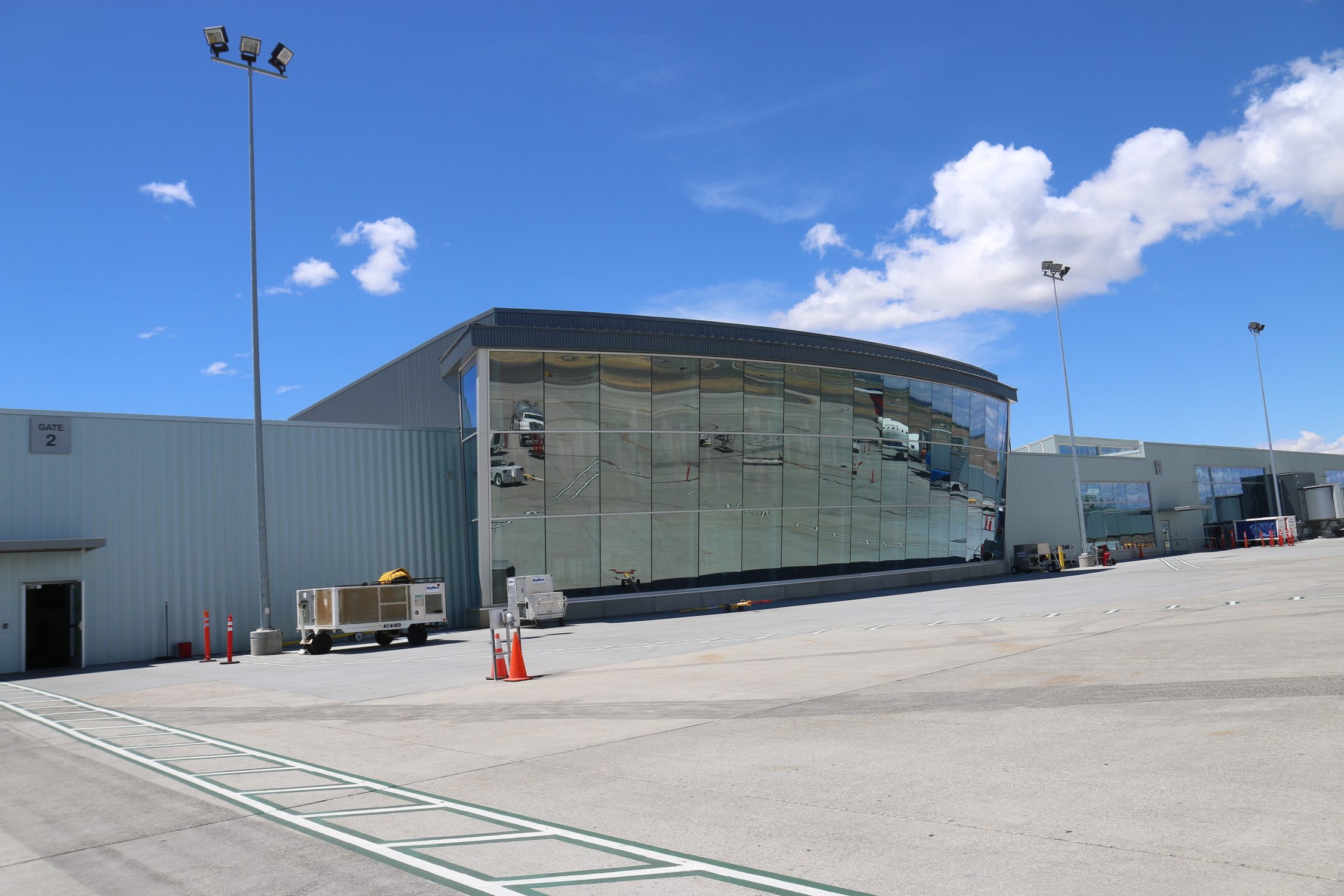 Tri-Cities Airport - Photo 1